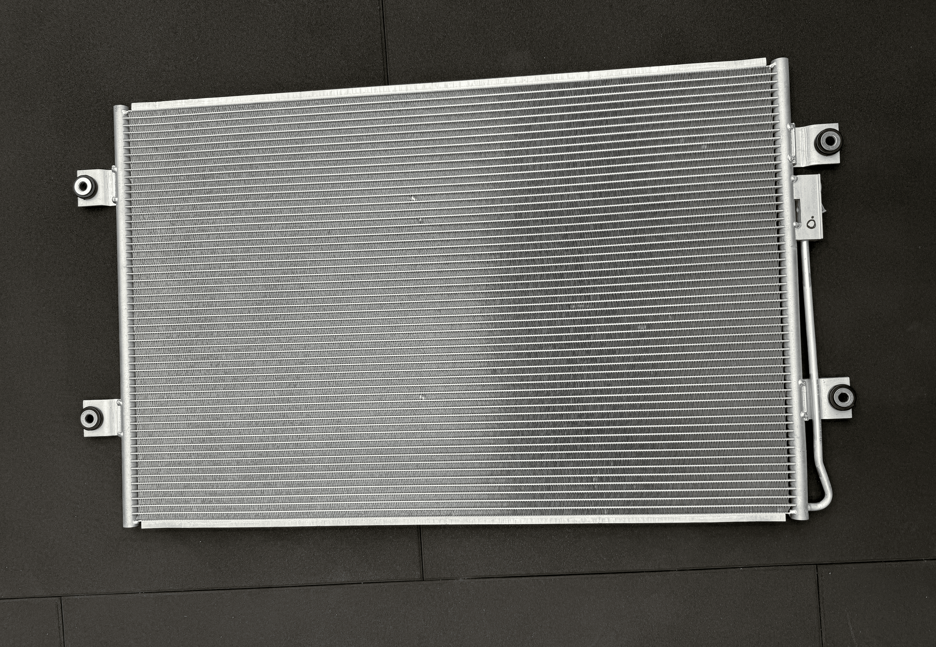 A/C Condenser for Freightliner Cascadia (2008–2016) image